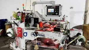 Высокоскоростная машина для формования этикеток